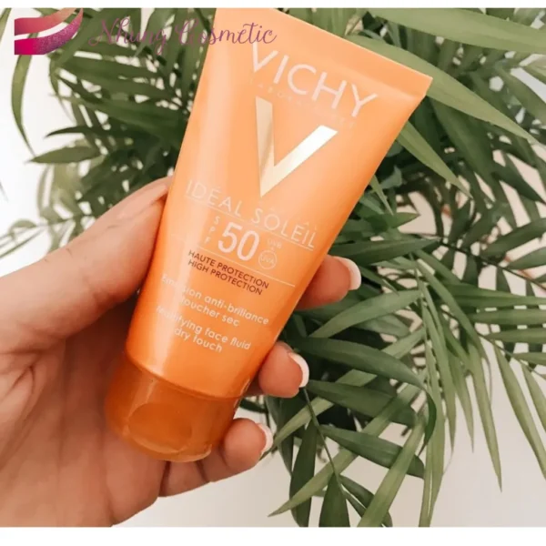 Kem Chống Nắng Vichy Thoáng Nhẹ Không Bóng Dầu SPF 50 - Capital Soleil Dry Touch Protective Face Fluid SPF50 UVB+UVA (50ml)